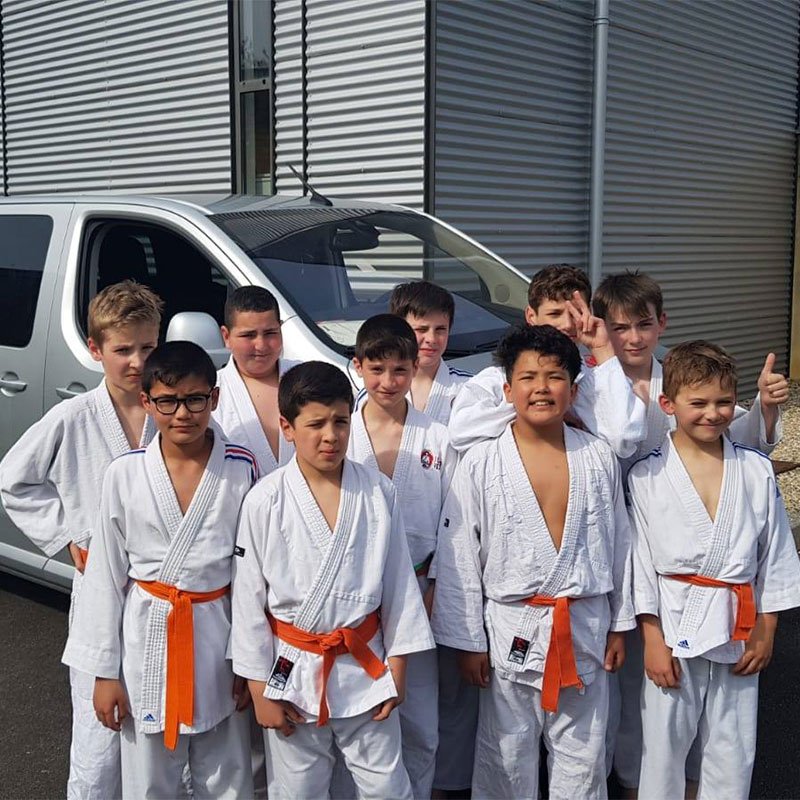 Judokas du Judo Rioz en kimono